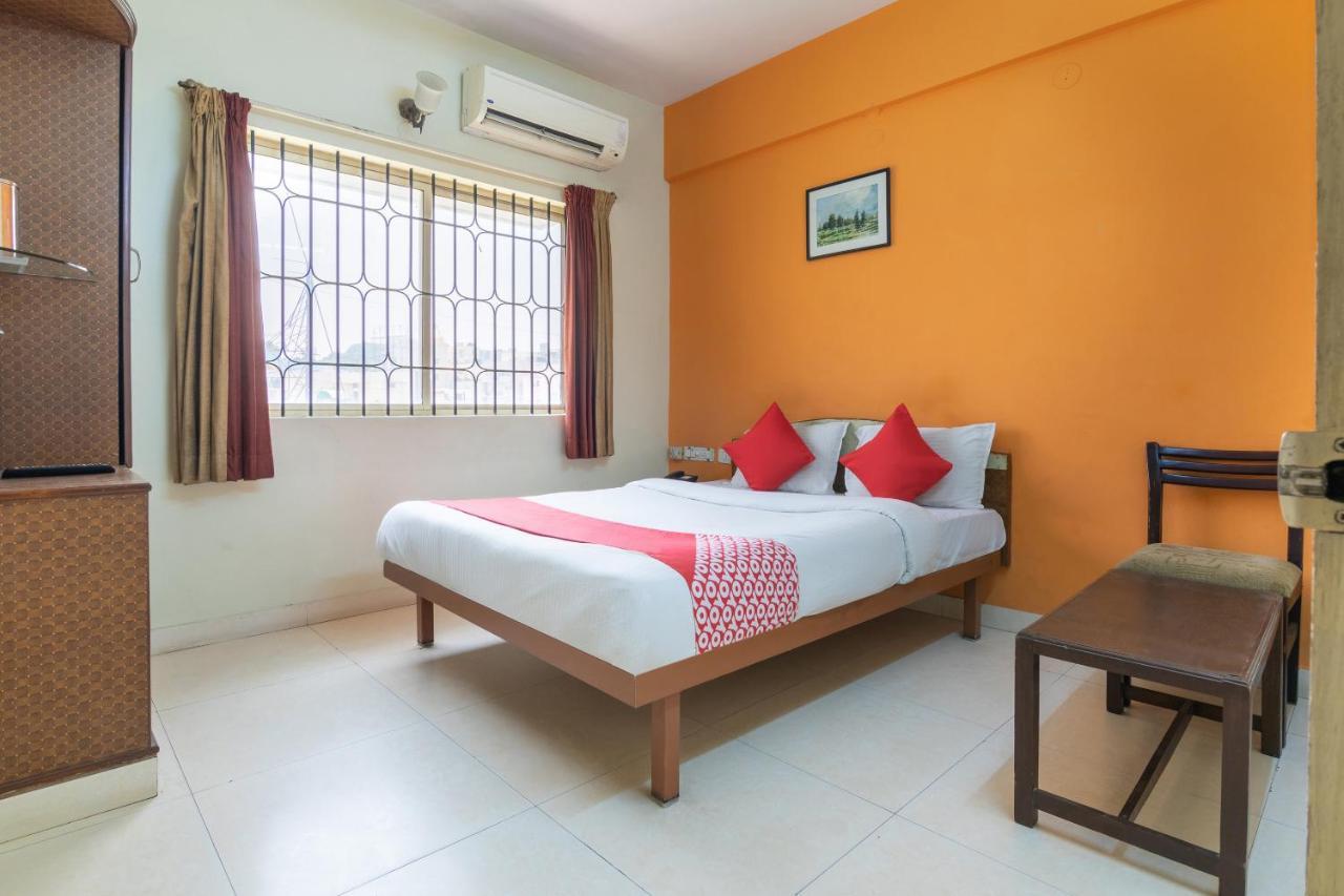 Hotel Oyo 10478 Raj Residency Bangalore Esterno foto