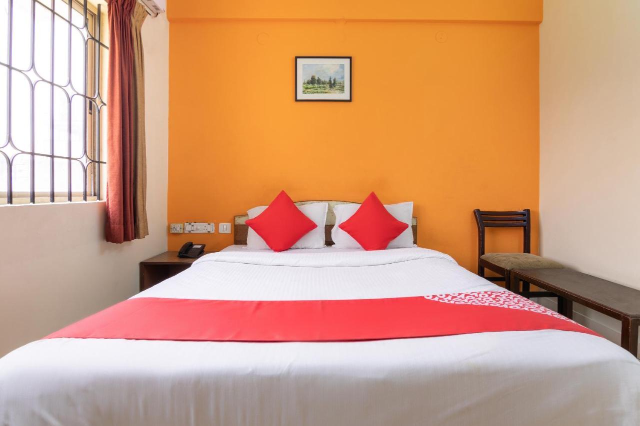 Hotel Oyo 10478 Raj Residency Bangalore Esterno foto