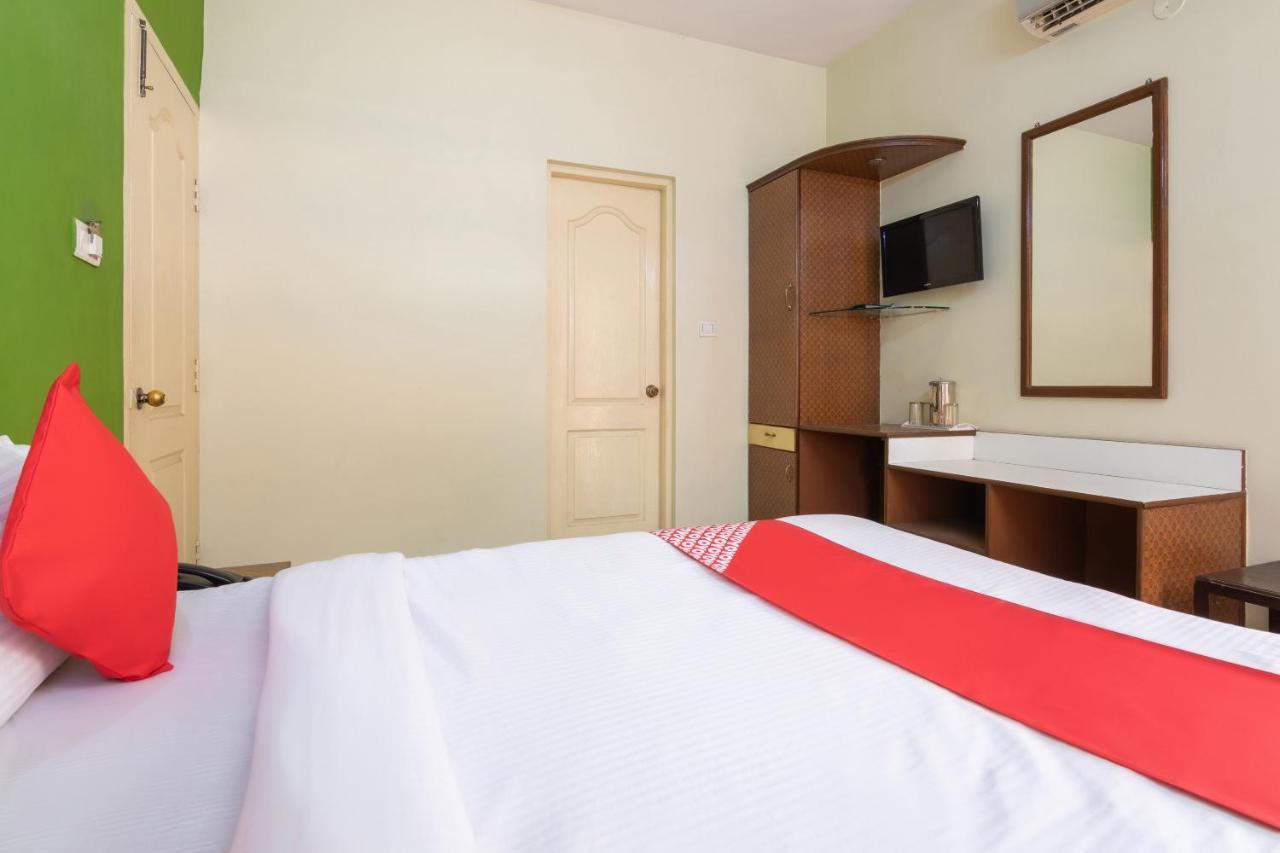 Hotel Oyo 10478 Raj Residency Bangalore Esterno foto
