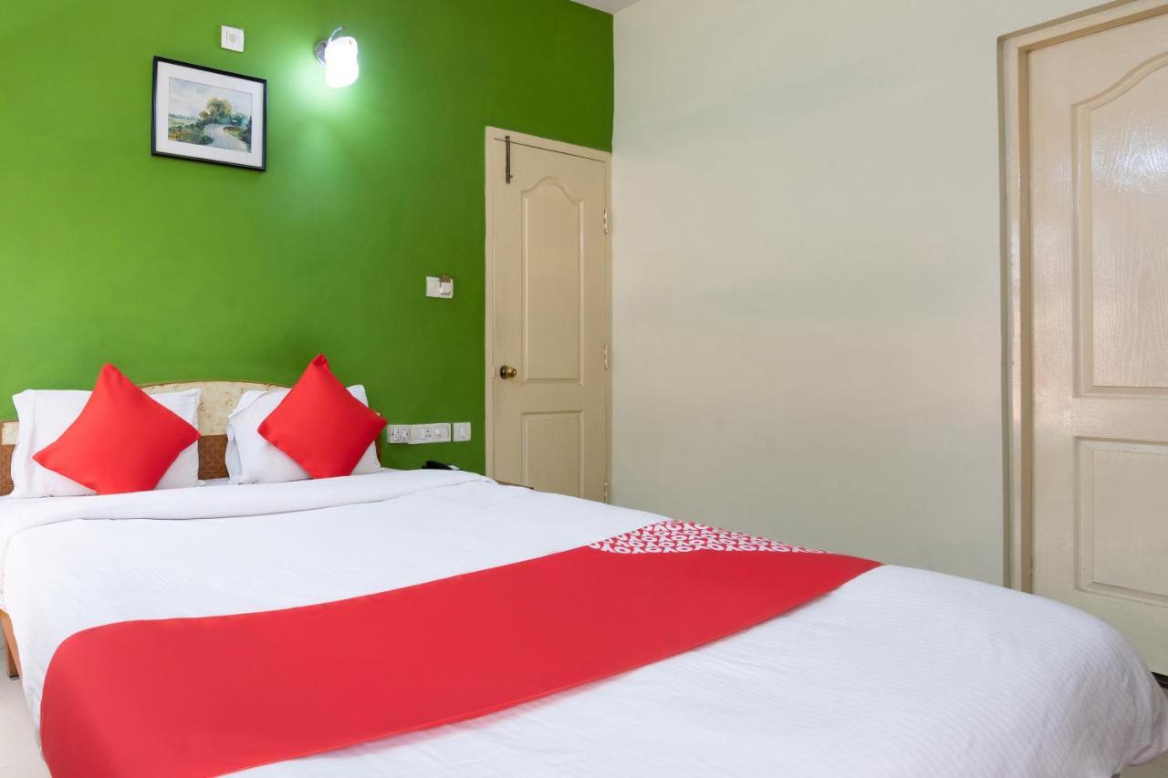 Hotel Oyo 10478 Raj Residency Bangalore Esterno foto