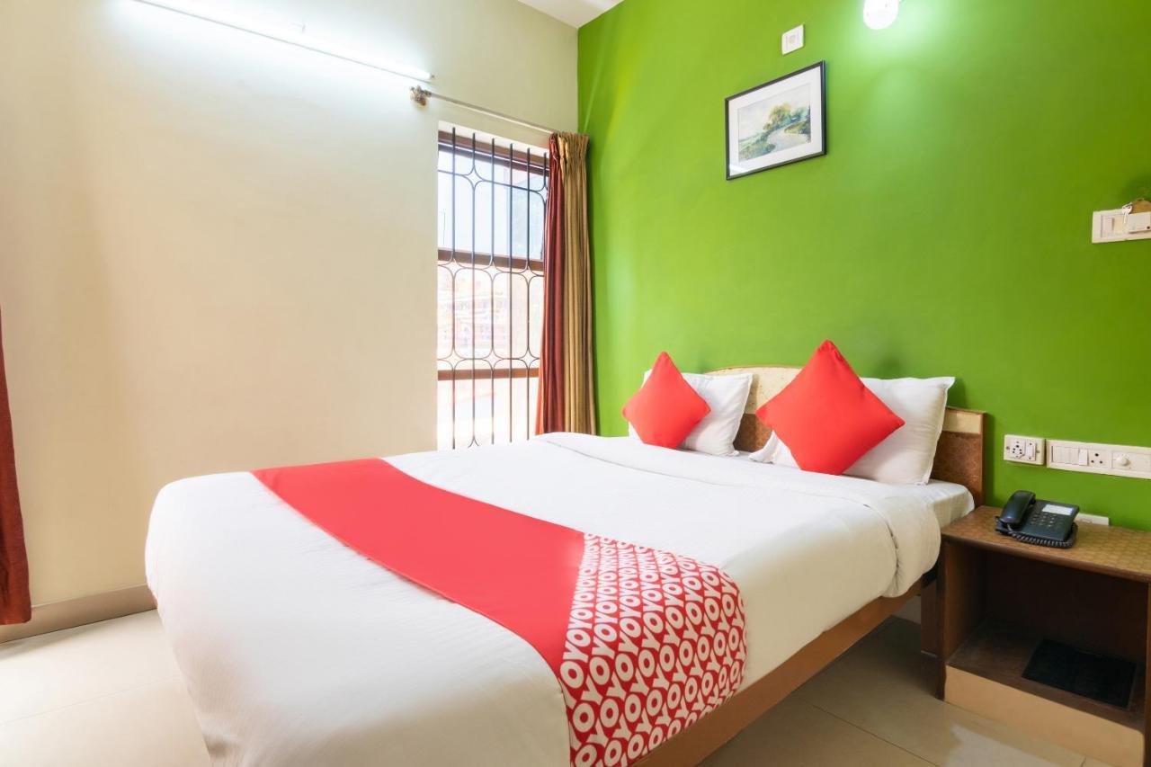 Hotel Oyo 10478 Raj Residency Bangalore Esterno foto
