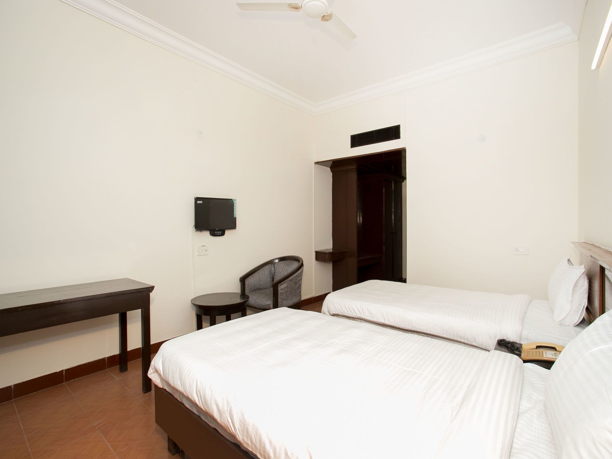 Hotel Oyo 10478 Raj Residency Bangalore Esterno foto